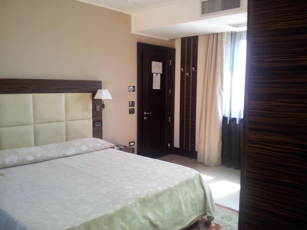 Excelsior Hotel